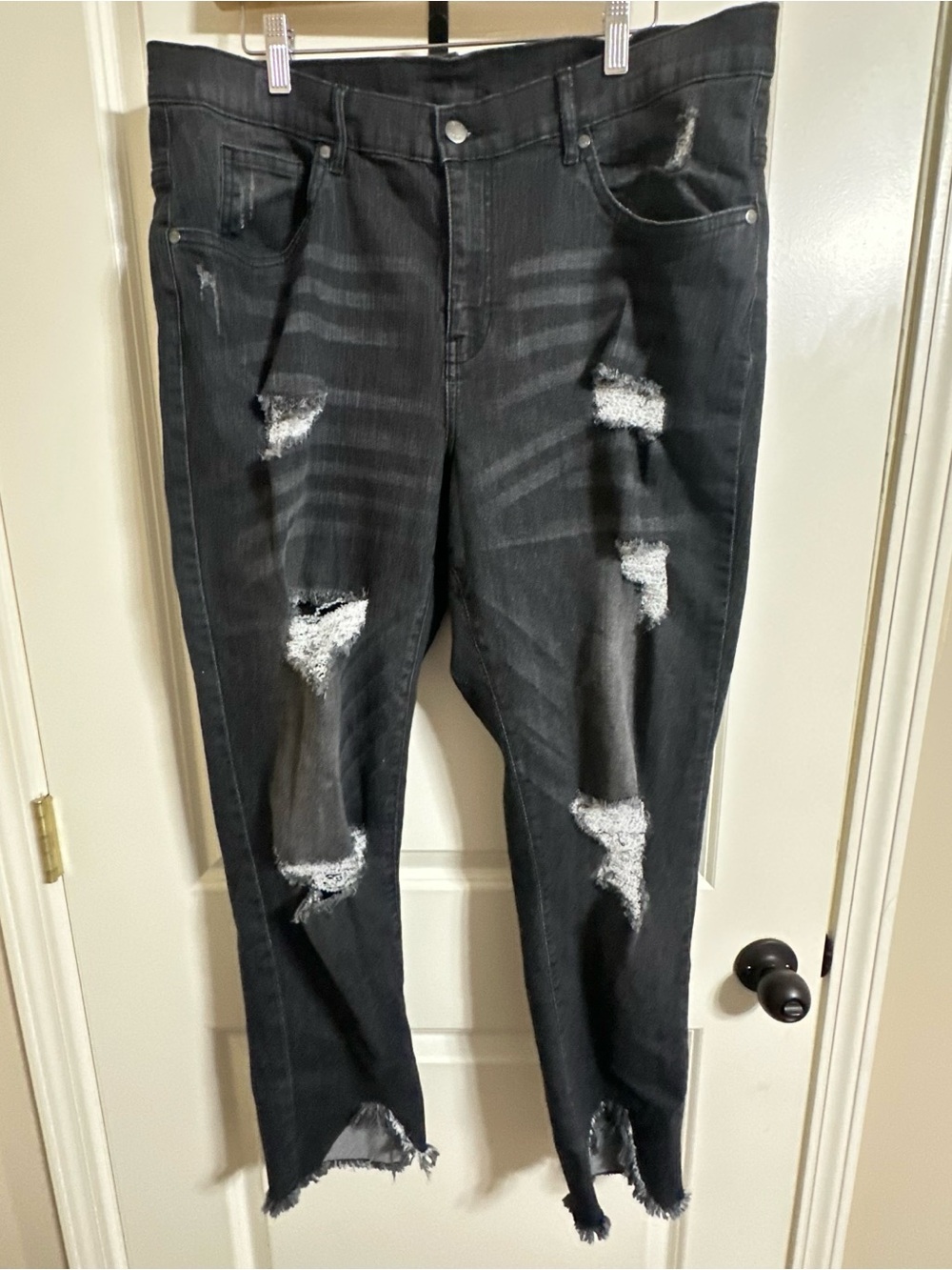 VENUS Black Distressed Boyfriend Jeans with Ripped Detail